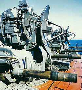 Корабельный зенитный ракетно-артиллерийский комплекс 3М87 "Кортик" 1